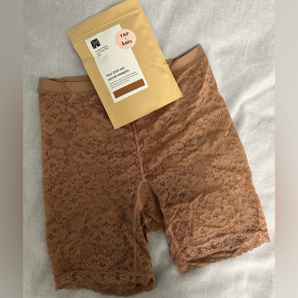 Knix x The Birds Papaya Lace Thigh Savers